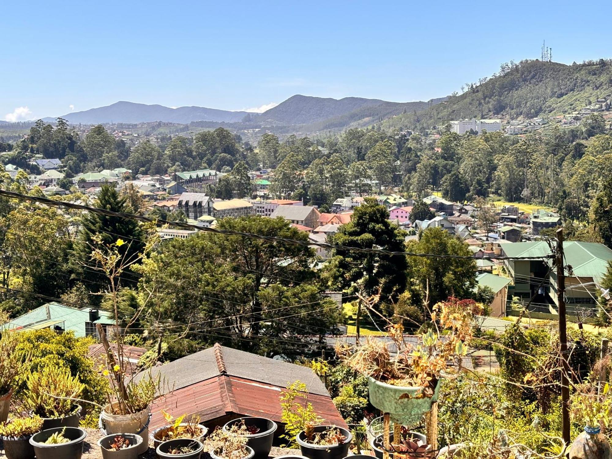 Shiny View Hotel Nuwara Eliya Bagian luar foto